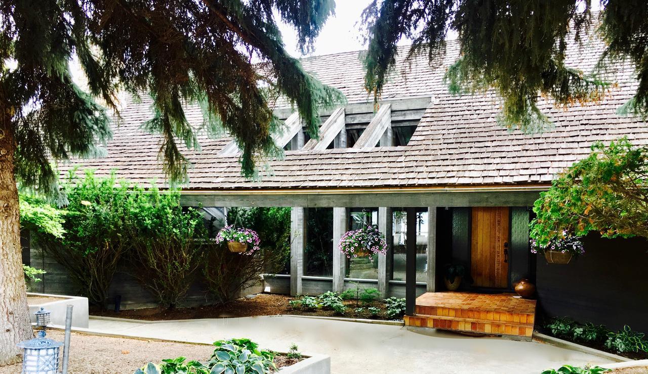 Summerhill Estate House Bed and Breakfast Κελόουνα  Εξωτερικό φωτογραφία